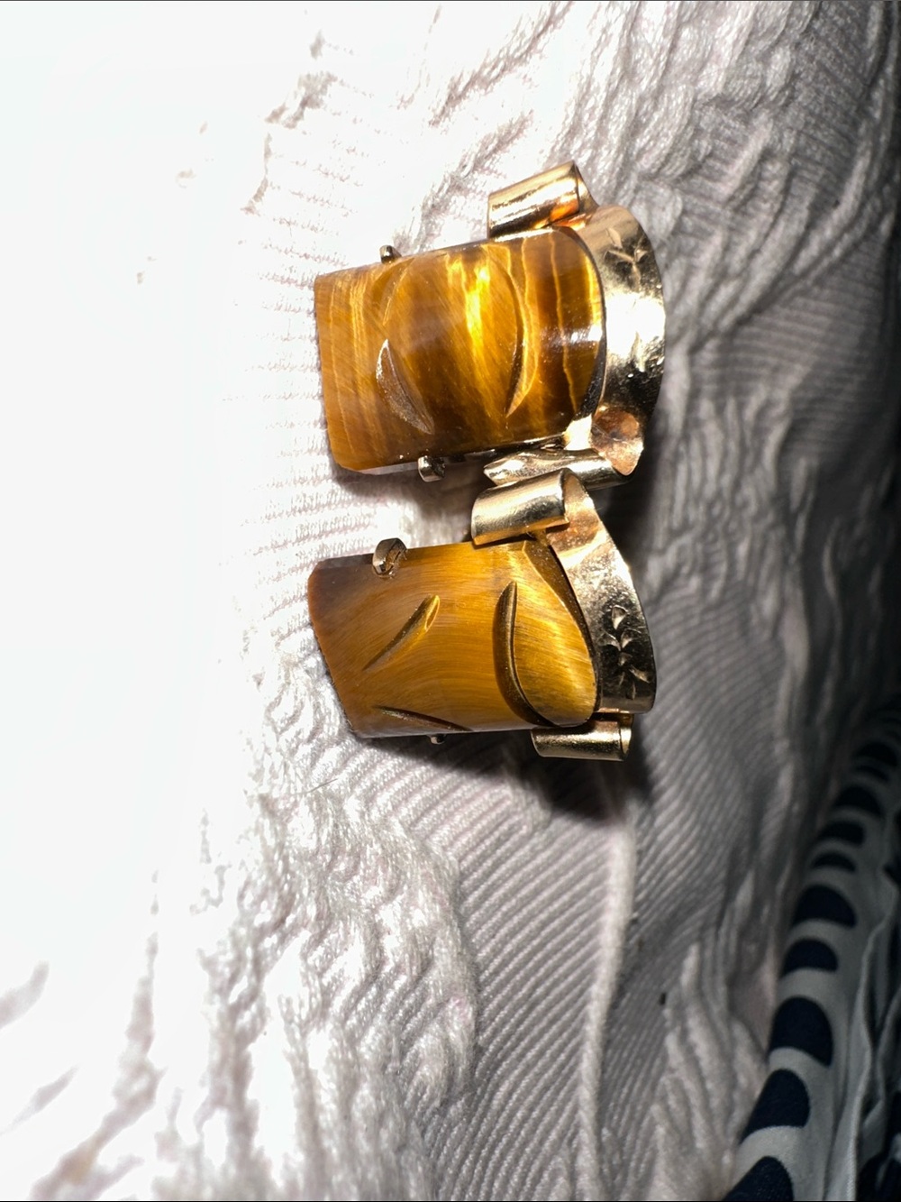 Vintage Gold-Tone Tiger's Eye cuff links